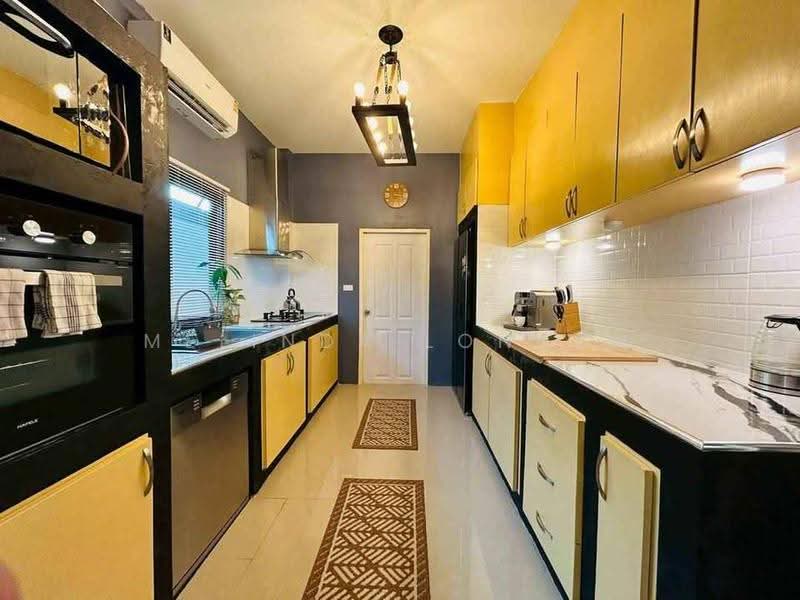 3-BR House, Chon Buri (Pattaya), Poong, Bang Lamung (Pattaya), Chon Buri (Pattaya), 3 Bedrooms, 150 sqm, Single Detached House For Sale, by Melinda Lonuch, 500656429 - DDproperty.com