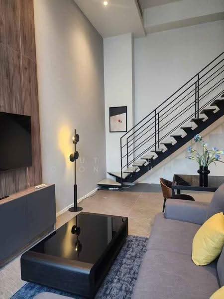 The Lofts Silom, Bangkok, Pramuan Road, Silom, Bang Rak, Bangkok, 1 Bedroom, 52 sqm, Condo For Rent, by Sutavee Chonlabud, 500656609 - DDproperty.com