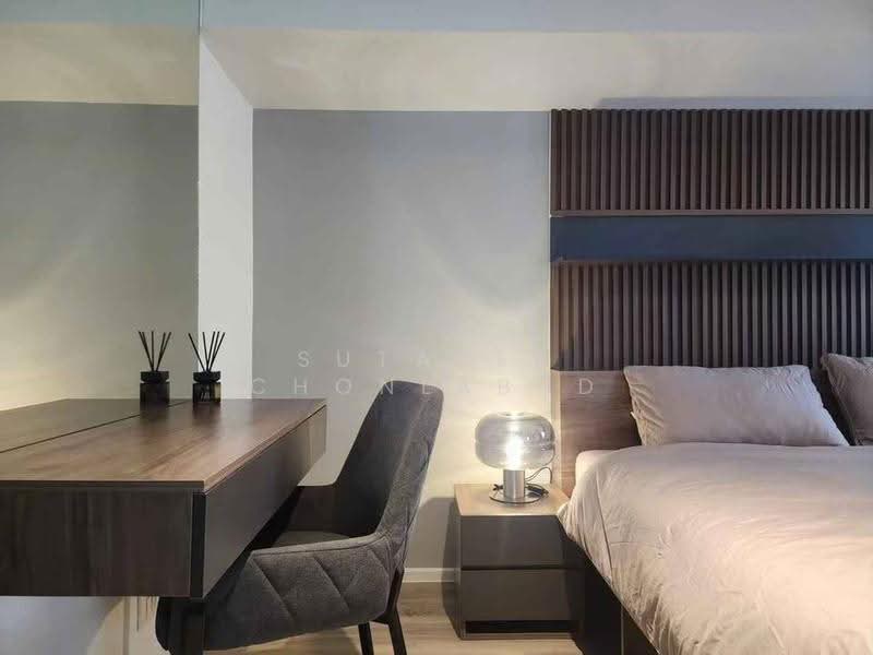 The Lofts Silom, Bangkok, Pramuan Road, Silom, Bang Rak, Bangkok, 1 Bedroom, 52 sqm, Condo For Rent, by Sutavee Chonlabud, 500656609 - DDproperty.com