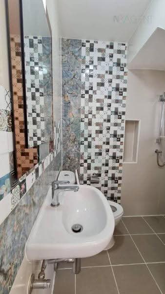 Golden Town 2 Pinklao - Charansanitwong, Nonthaburi, Bang Kruai-Sai Noi Road, Bang Kruai, Nonthaburi, 4 Bedrooms, 110 sqm, Townhouse For Sale, by NR AGENT, 500656715 - DDproperty.com