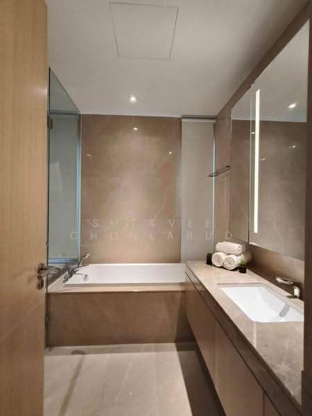 Magnolias Waterfront Residences, Bangkok, 259 Charoen Nakhon Road, Khlong Ton Sai, Khlong San, Bangkok, 2 Bedrooms, 102 sqm, Condo For Rent, by Sutavee Chonlabud, 500656742 - DDproperty.com