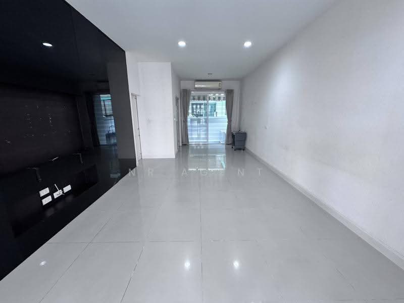 Baan Klang Muang S-Sense Srinakarin : บ้านกลางเมือง เอส เซนต์ ศรีนครินทร์, กรุงเทพ, ถนนศรีนครินทร์, หนองบอน, ประเวศ, กรุงเทพ, 162 ตร.ม., ทาวน์เฮ้าส์ ขาย, โดย NR AGENT, 500656745 - DDproperty.com