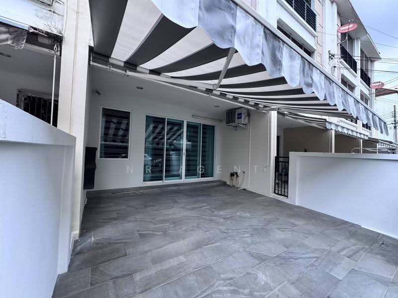 Baan Klang Muang S-Sense Srinakarin : บ้านกลางเมือง เอส เซนต์ ศรีนครินทร์, กรุงเทพ, ถนนศรีนครินทร์, หนองบอน, ประเวศ, กรุงเทพ, 162 ตร.ม., ทาวน์เฮ้าส์ ขาย, โดย NR AGENT, 500656745 - DDproperty.com