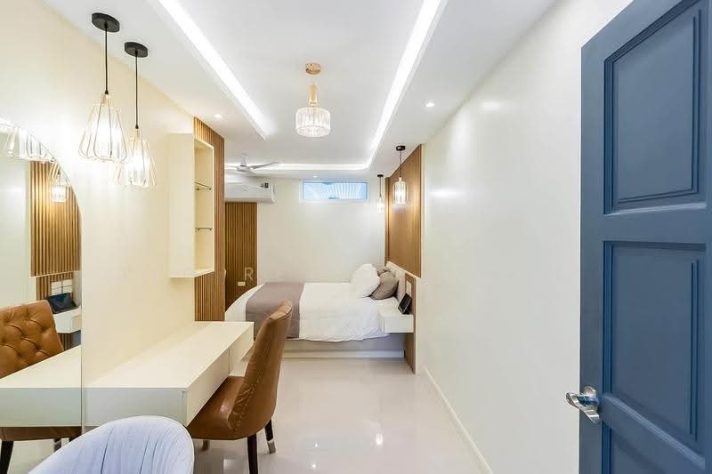 Premium 4 Bedroom House for Sale Nong Pla Lai HS4629, Chon Buri (Pattaya), Bang Lamung, Bang Lamung (Pattaya), Chon Buri (Pattaya), 4 Bedrooms, 878 sqm, Single Detached House For Sale, by PLC Real Estate, 500656768 - DDproperty.com