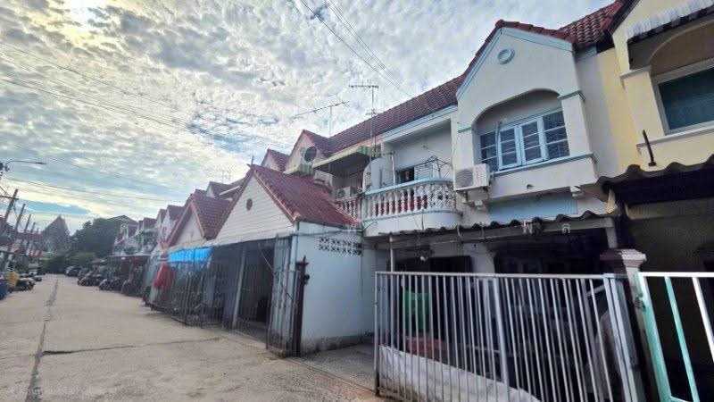 ทาวน์เฮ้าส์ 2 จอดในบ้าน บางเขน พหลโยธิน 54, Bangkok, พหลโยธิน, Khlong Tanon, Sai Mai, Bangkok, 4 Bedrooms, 110 sqm, Townhouse For Sale, by คุณ ชลิตพล ( พล ), 500656814 - DDproperty.com