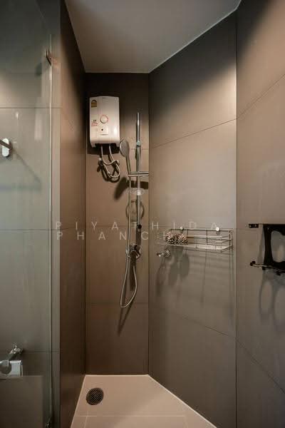 UP Ekamai, Bangkok, Soi Sukhumvit 63, Khlong Tan Nua, Watthana, Bangkok, 2 Bedrooms, 71 sqm, Condo For Sale, by Piyathida Phanchomphu, 500656863 - DDproperty.com
