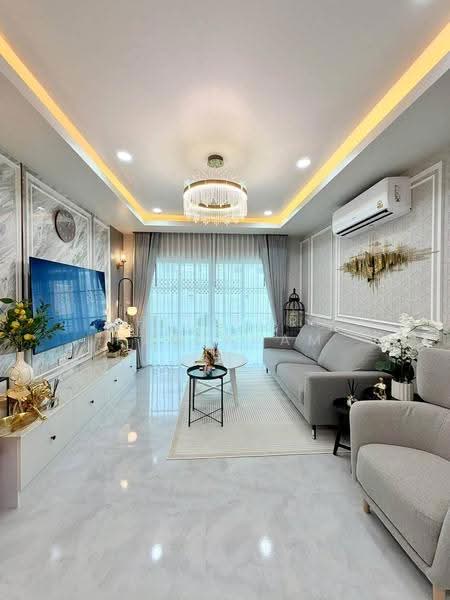 4 BR townhouse, Chon Buri (Pattaya), Bang Lamung, Bang Lamung (Pattaya), Chon Buri (Pattaya), 4 Bedrooms, 382 sqm, Townhouse For Sale, by Thitiporn Pawikham, 500656928 - DDproperty.com