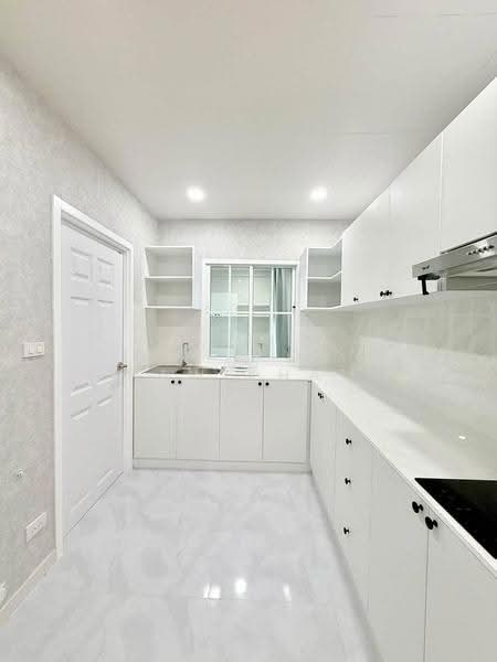 4 BR townhouse, ชลบุรี, บางละมุง, ชลบุรี, 382 ตร.ม., ทาวน์เฮ้าส์ ขาย, โดย Thitiporn Pawikham, 500656928 - DDproperty.com