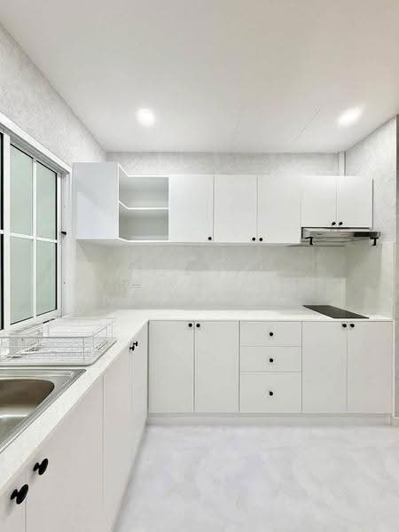 4 BR townhouse, Chon Buri (Pattaya), Bang Lamung, Bang Lamung (Pattaya), Chon Buri (Pattaya), 4 Bedrooms, 382 sqm, Townhouse For Sale, by Thitiporn Pawikham, 500656928 - DDproperty.com