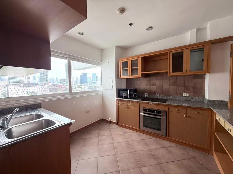 Esmeralda Apartments, Bangkok, Soi Ngamduphli, Rama 4 Road, Thung Maha Mek, Sathon, Bangkok, 3 Bedrooms, 220 sqm, Condo For Rent, by Gochaporn Fongsupa, 500656936 - DDproperty.com