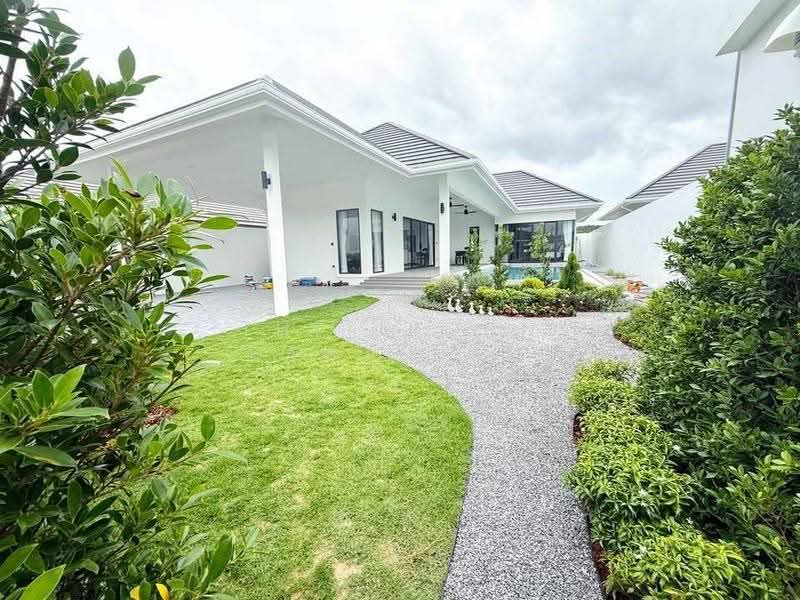 3-BR House, Prachuap Khiri Khan, Nong Kae, Hua Hin, Prachuap Khiri Khan, 3 Bedrooms, 225 sqm, Single Detached House For Sale, by Thitiporn Pawikham, 500656976 - DDproperty.com