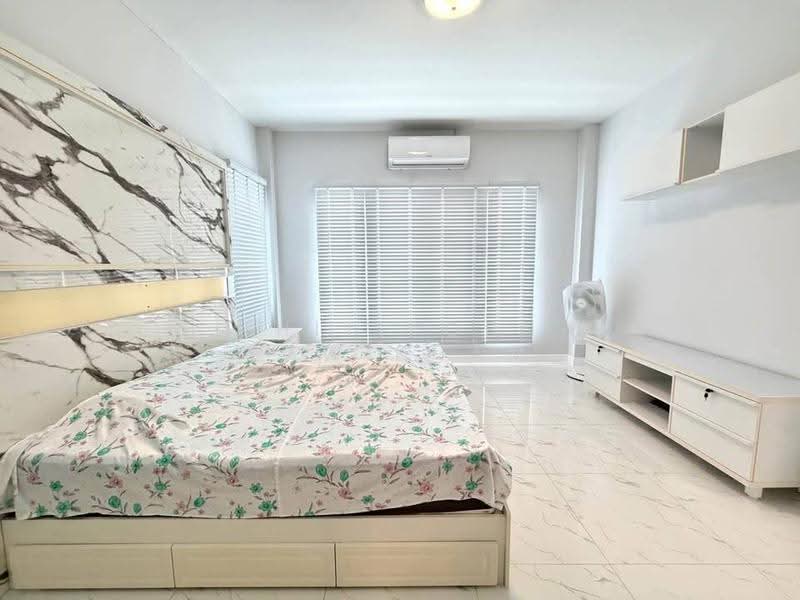 4 BR house, Chon Buri (Pattaya), Bang Sa-re, Sattahip, Chon Buri (Pattaya), 4 Bedrooms, 325 sqm, Single Detached House For Sale, by Thitiporn Pawikham, 500657010 - DDproperty.com