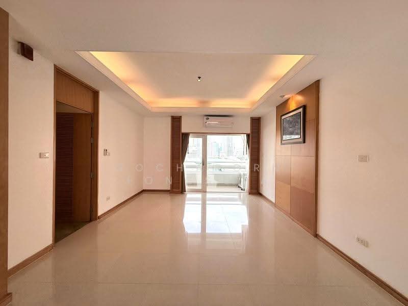 Esmeralda Apartments, Bangkok, Soi Ngamduphli, Rama 4 Road, Thung Maha Mek, Sathon, Bangkok, 3 Bedrooms, 200 sqm, Condo For Rent, by Gochaporn Fongsupa, 500657013 - DDproperty.com