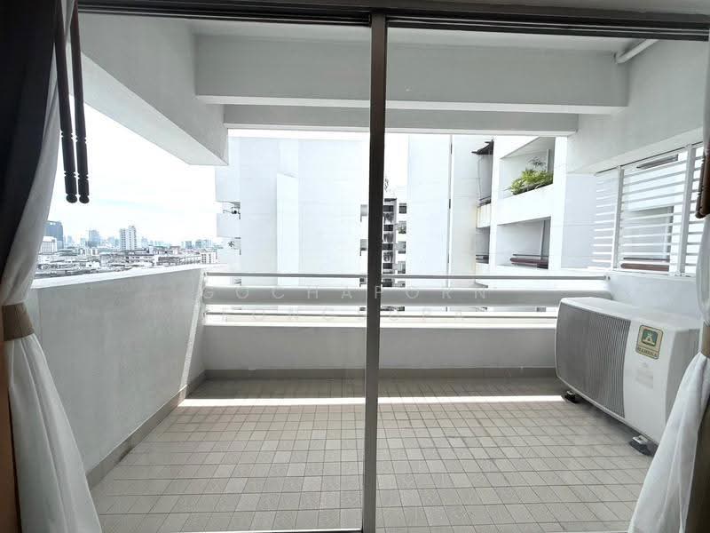Esmeralda Apartments, Bangkok, Soi Ngamduphli, Rama 4 Road, Thung Maha Mek, Sathon, Bangkok, 3 Bedrooms, 200 sqm, Condo For Rent, by Gochaporn Fongsupa, 500657013 - DDproperty.com