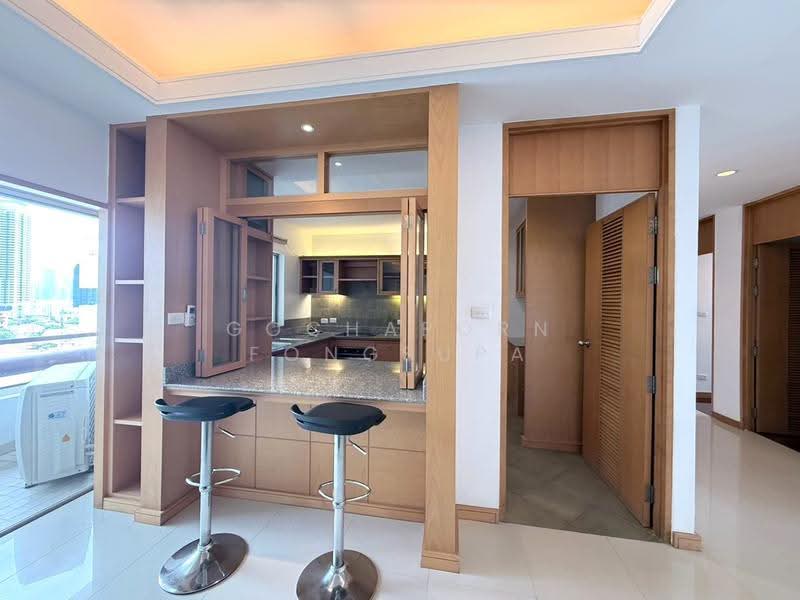 Esmeralda Apartments, Bangkok, Soi Ngamduphli, Rama 4 Road, Thung Maha Mek, Sathon, Bangkok, 3 Bedrooms, 230 sqm, Condo For Rent, by Gochaporn Fongsupa, 500657032 - DDproperty.com