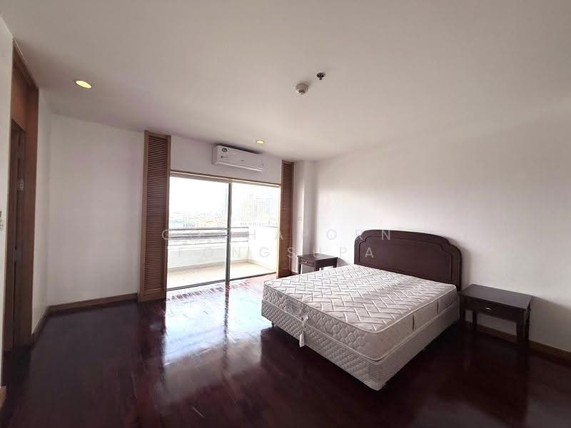 Esmeralda Apartments, Bangkok, Soi Ngamduphli, Rama 4 Road, Thung Maha Mek, Sathon, Bangkok, 3 Bedrooms, 230 sqm, Condo For Rent, by Gochaporn Fongsupa, 500657032 - DDproperty.com