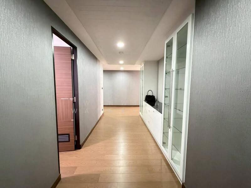 The Avenue Sukumvit 61, Bangkok, Sukhumvit 61, Khlong Tan Nua, Watthana, Bangkok, 2 Bedrooms, 190 sqm, Condo For Rent, by Wanwisa Wannasarn, 500657141 - DDproperty.com