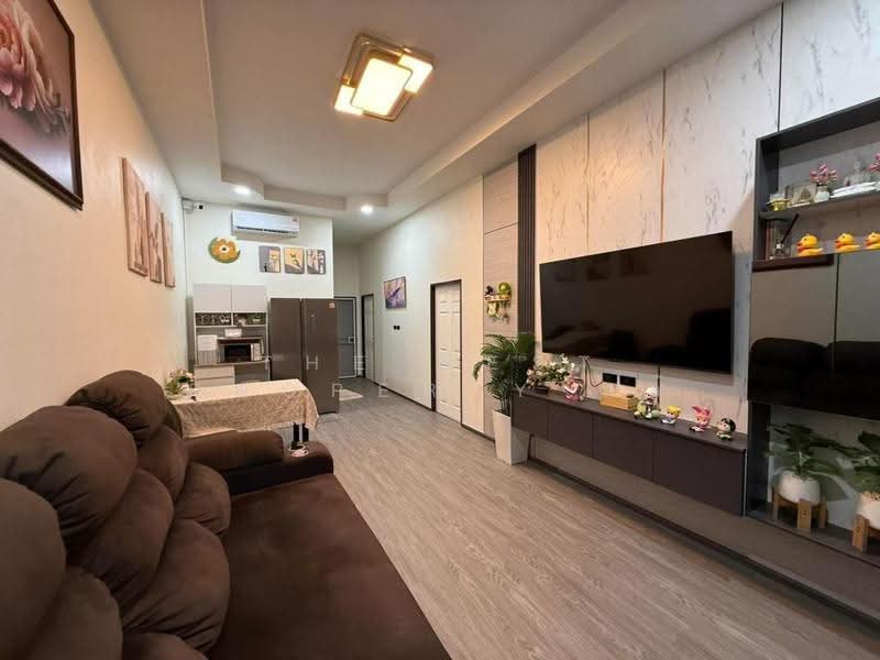 ทาวน์เฮ้าส์ท่ามะกา กาญจนบุรี, Kanchanaburi, Phra Thaen, Tha Maka, Kanchanaburi, 2 Bedrooms, 100 sqm, Townhouse For Sale, by The Best Property แอ้, 500657193 - DDproperty.com