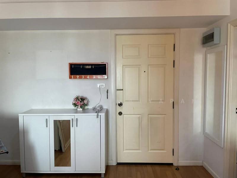 Lumpini Place Narathiwas-Chaopraya, Bangkok, 1298 Rama 3 Road, Chong Nonsi, Yan Nawa, Bangkok, 1 Bedroom, 45 sqm, Condo For Sale, by Piyawan Maiyapan, 500657201 - DDproperty.com