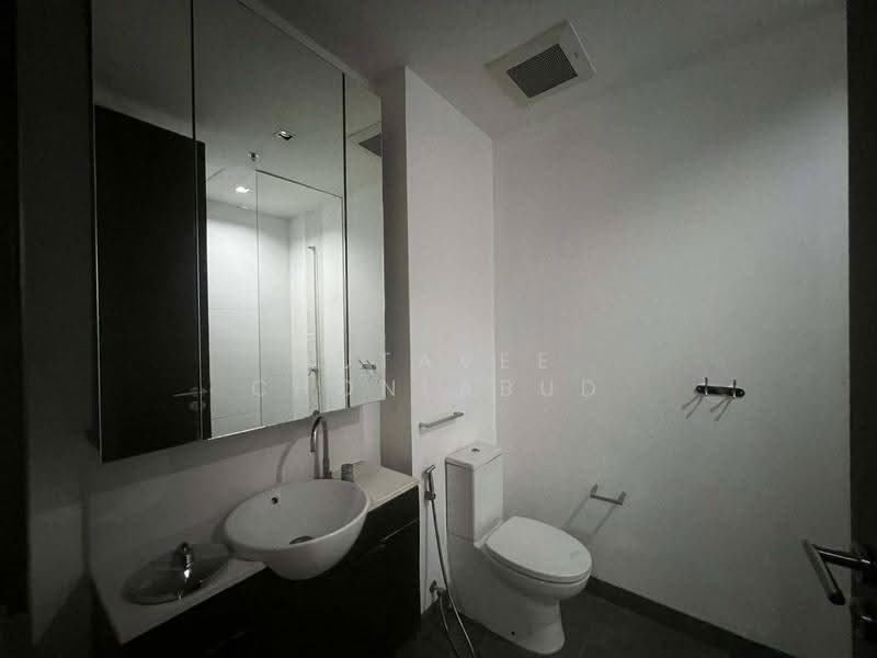 The Lofts Yennakart, Bangkok, 366 ์Soi Nang Linchi Yenakat Road, Chong Nonsi, Yan Nawa, Bangkok, 2 Bedrooms, 68 sqm, Condo For Sale, by Sutavee Chonlabud, 500657217 - DDproperty.com