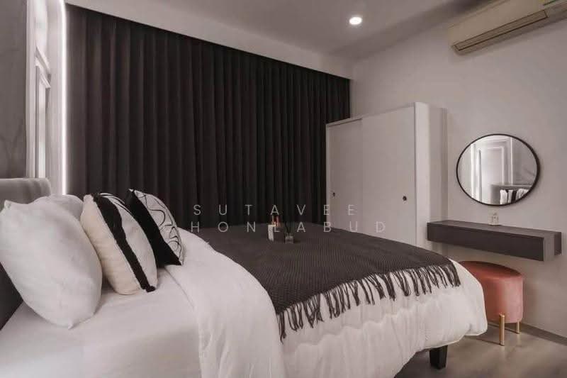 Blocs 77, Bangkok, 291 On Nut Rd, Phra Kanong Nua, Watthana, Bangkok, 1 Bedroom, 32 sqm, Condo For Rent, by Sutavee Chonlabud, 500657222 - DDproperty.com