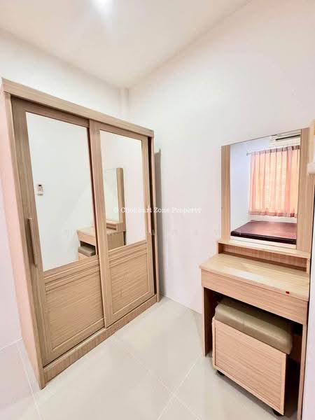 ขายทาวน์โฮม ม.พิมพาภรณ์ อ่าวอุดม แหลมฉบัง ศรีราชา, Chon Buri (Pattaya), Thung Suk La, Si Racha, Chon Buri (Pattaya), 3 Bedrooms, 90 sqm, Townhouse For Sale, by Dusit Saengfa, 500657230 - DDproperty.com