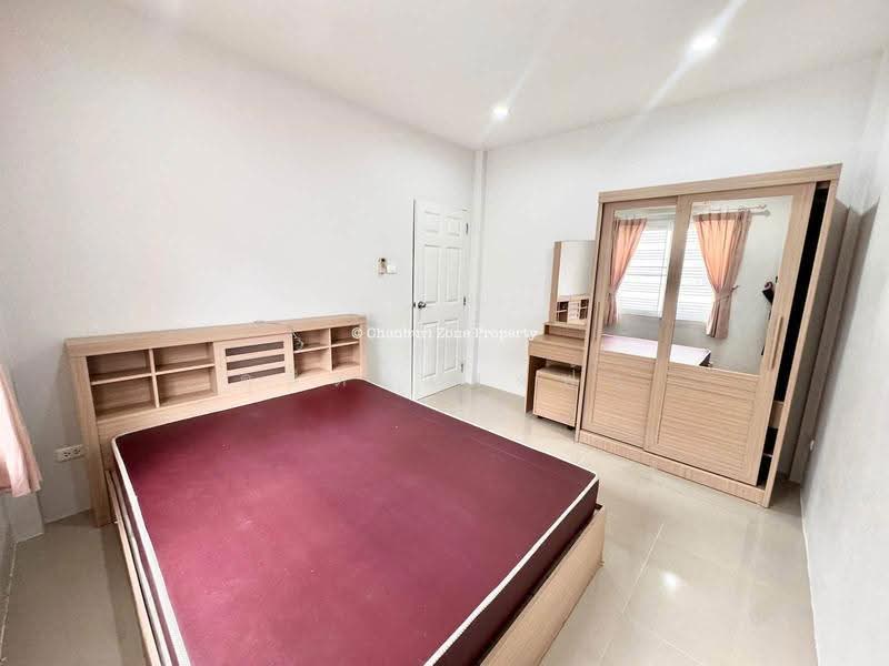ขายทาวน์โฮม ม.พิมพาภรณ์ อ่าวอุดม แหลมฉบัง ศรีราชา, Chon Buri (Pattaya), Thung Suk La, Si Racha, Chon Buri (Pattaya), 3 Bedrooms, 90 sqm, Townhouse For Sale, by Dusit Saengfa, 500657230 - DDproperty.com