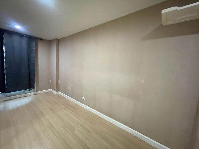 Mayfair Place Sukhumvit 64, Bangkok, Sukhumvit 64 Road, Bang Chak, Phra Khanong, Bangkok, 2 Bedrooms, 45 sqm, Condo For Rent, by Rattanaporn Khamlit, 500657413 - DDproperty.com