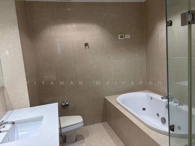 Athenee Residence, Bangkok, 65 Witthayu Road, Lumphini, Pathum Wan, Bangkok, 3 Bedrooms, 197 sqm, Condo For Rent, by Piyawan Maiyapan, 500657477 - DDproperty.com