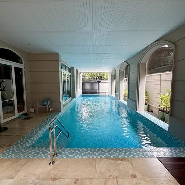 บ้านเดี่ยว 4 ชั้น ซอยสุขุมวิท 61พร้อมสระว่ายน้ำ, Bangkok, Khlong Tan Nua, Watthana, Bangkok, 4 Bedrooms, 600 sqm, Single Detached House For Sale, by อลงกต คำนวรพร, 500657556 - DDproperty.com