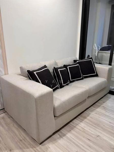 XT Huaikhwang, Bangkok, 244 Ratchadaphisek Road, Huai Khwang, Bangkok, 1 Bedroom, 34 sqm, Condo For Rent, by Piyawan Maiyapan, 500657573 - DDproperty.com