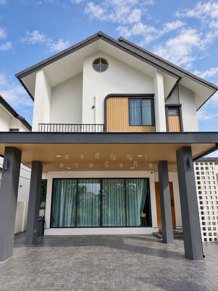For Rent: Modern 2-Story Detached House with Rice Field Views in Hang Dong, Chiang Mai (ID:648HR), Chiang Mai, San Phak Wan, Hang Dong, Chiang Mai, 3 Bedrooms, 200 sqm, Single Detached House For Rent, by อรกัญญา สายวังกิจ, 500657692 - DDproperty.com