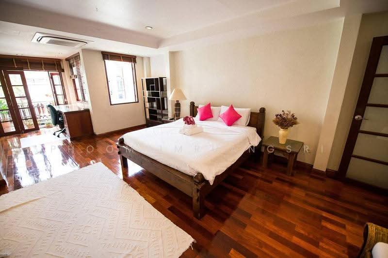 4-BR Townhouse, Bangkok, Khlong Tan Nua, Watthana, Bangkok, 4 Bedrooms, 440 sqm, Townhouse For Sale, by Phoom Imruangsri, 500657817 - DDproperty.com