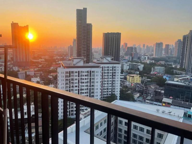 Wyne Sukhumvit, Bangkok, 1120 Sukhumvit Road, Phra Kanong, Khlong Toei, Bangkok, 1 Bedroom, 30 sqm, Condo For Rent, by Sannop Phongpraphan, 500657897 - DDproperty.com