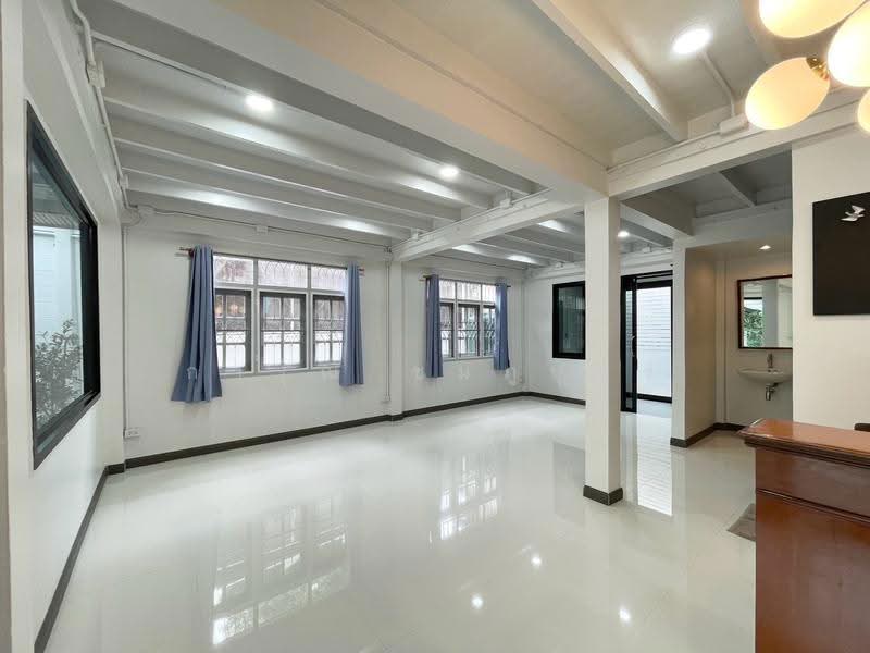 ประชาชื่น 12, Bangkok, Thung Song Hong, Lak Si, Bangkok, 2 Bedrooms, 200 sqm, Single Detached House For Sale, by การุณ ชมภูบุตร, 500657915 - DDproperty.com