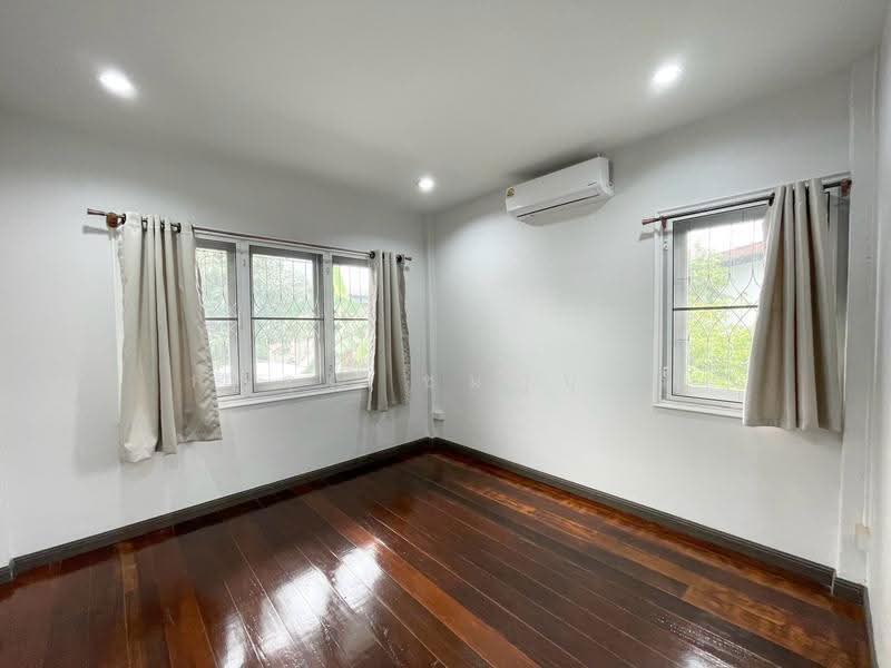 ประชาชื่น 12, Bangkok, Thung Song Hong, Lak Si, Bangkok, 2 Bedrooms, 200 sqm, Single Detached House For Sale, by การุณ ชมภูบุตร, 500657915 - DDproperty.com