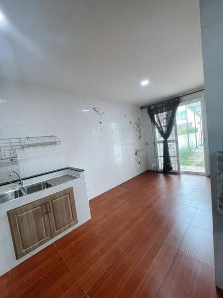 ให้เช่าบ้านเดี่ยว ม.คริสตัลพลัส 4 ห้องนอน หนองยายบู่ ศรีราชา, Chon Buri (Pattaya), Surasak, Si Racha, Chon Buri (Pattaya), 4 Bedrooms, 180 sqm, Single Detached House For Rent, by Dusit Saengfa, 500657929 - DDproperty.com