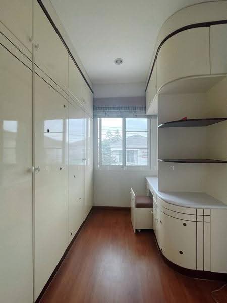 ให้เช่าบ้านเดี่ยว ม.คริสตัลพลัส 4 ห้องนอน หนองยายบู่ ศรีราชา, Chon Buri (Pattaya), Surasak, Si Racha, Chon Buri (Pattaya), 4 Bedrooms, 180 sqm, Single Detached House For Rent, by Dusit Saengfa, 500657929 - DDproperty.com