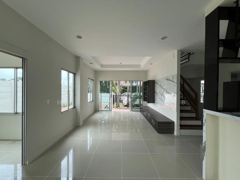 Villa Nova Watcharapol-Saimai, Bangkok, Sai Mai Road, Sai Mai, Bangkok, 5 Bedrooms, 300 sqm, Single Detached House For Sale, by THE LIVING HUB, 500657954 - DDproperty.com