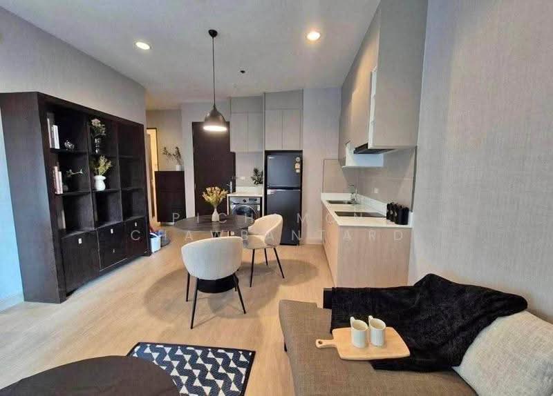 Baan Klang Krung Siam-Pathumwan, Bangkok, Petchburi Road, Thanon Phetchaburi, Ratchathewi, Bangkok, 2 Bedrooms, 67 sqm, Condo For Rent, by Pichamon Chawbantard, 500658009 - DDproperty.com