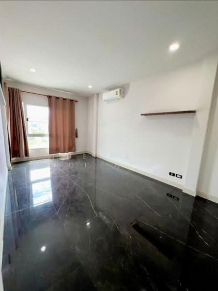 ศุภาลัย โนโว วิลล์ ลำลูกกา คลอง2 (Novo Ville Lumlukka Klong 2), Pathum Thani, Khu Khot, Lam Luk Ka, Pathum Thani, 3 Bedrooms, 100 sqm, Townhouse For Sale, by The Best Property นิว, 500658030 - DDproperty.com