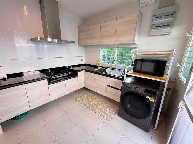 A house for rent near Big C Mae Hia, Chiang Mai Rental Price: 70,000 THB / month Property No.9H1113, Chiang Mai, Mae Hia, Muang Chiang Mai, Chiang Mai, 4 Bedrooms, 200 sqm, Single Detached House For Rent, by Baandeedee Chiangmai, 500658043 - DDproperty.com