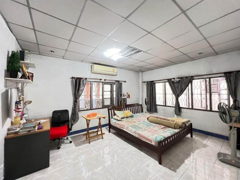 รัตนโกสินทร์ 200 ปี, Pathum Thani, Prachathipat, Thanyaburi, Pathum Thani, 4 Bedrooms, 150 sqm, Single Detached House For Sale, by The Best Property บี, 500658097 - DDproperty.com