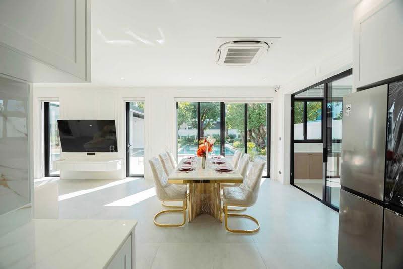 Luxury Pool Villa for Rent near Mae Hia Market, Chiang Mai Rental Price: 150,000 THB /month No.9P032, Chiang Mai, Mae Hia, Muang Chiang Mai, Chiang Mai, 4 Bedrooms, 400 sqm, Single Detached House For Rent, by Baandeedee Chiangmai, 500658112 - DDproperty.com