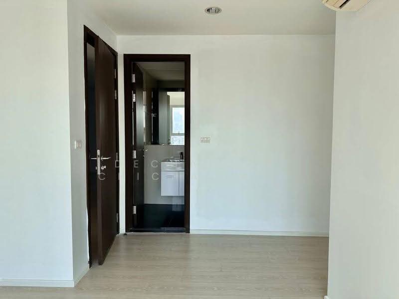 Rhythm Sathorn-Narathiwas, Bangkok, 651 Naradhiwas Rajanagarindra Road, Thung Maha Mek, Sathon, Bangkok, 2 Bedrooms, 62 sqm, Condo For Sale, by Dechatorn Chichaiyang, 500658166 - DDproperty.com