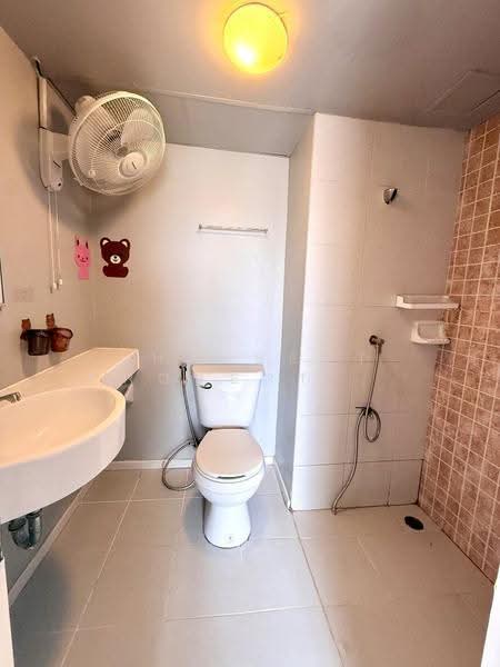 Lumpini Condo Town Chonburi-Sukhumvit : ลุมพินี คอนโดทาวน์ ชลบุรี สุขุมวิท, ชลบุรี, ซอยเพชรสยาม, บ้านสวน, เมืองชลบุรี, ชลบุรี, 27 ตร.ม., คอนโด ขาย, โดย The Best Property อาย, 500658211 - DDproperty.com