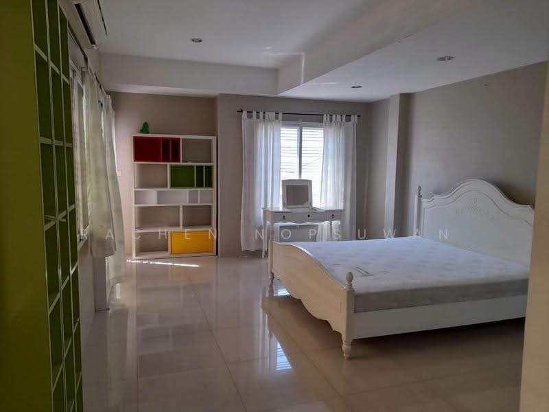 Sammakon Ramkhamhaeng, Bangkok, Ramkhamhaeng Road, Saphan Sung, Bangkok, 3 Bedrooms, 200 sqm, Single Detached House For Rent, by Rachen Nopsuwan, 500658266 - DDproperty.com