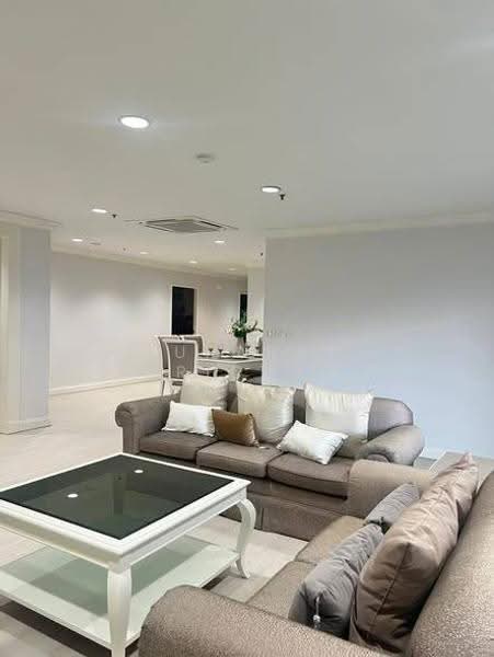 G.P. Grande Tower, Bangkok, 55 Sukhumvit 23, Khlongtoei Nua, Watthana, Bangkok, 3 Bedrooms, 220 sqm, Apartment For Rent, by Jurarat Srichat, 500658270 - DDproperty.com