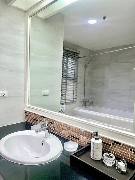 G.P. Grande Tower, Bangkok, 55 Sukhumvit 23, Khlongtoei Nua, Watthana, Bangkok, 3 Bedrooms, 220 sqm, Apartment For Rent, by Jurarat Srichat, 500658270 - DDproperty.com