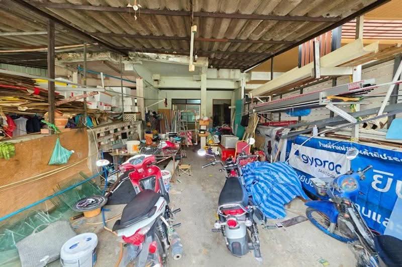 ทาวน์โฮม 3 ชั้น เนื้อที่ 23.8 ตร.ว. ซอยรามอินทรา 115 ถนนรามอินทรา แขวงมีนบุรี เขตมีนบุรี, กรุงเทพ, มีนบุรี, กรุงเทพ, 144 ตร.ม., ทาวน์เฮ้าส์ ขาย, โดย ชนะชาติ นนท์ตา, 500658285 - DDproperty.com